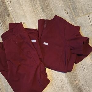 Figs Burgundy Scrub Set